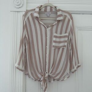 🦊 Women's Striped Button-Down Shirt - rose and White